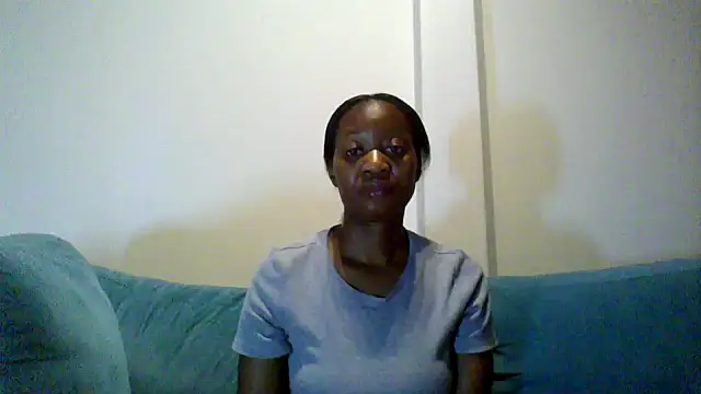 Snapshot of Hardnipples8 chatting on 03/31/26, 11:18 Hardnipples8 online show from 03/31/26, 11:18