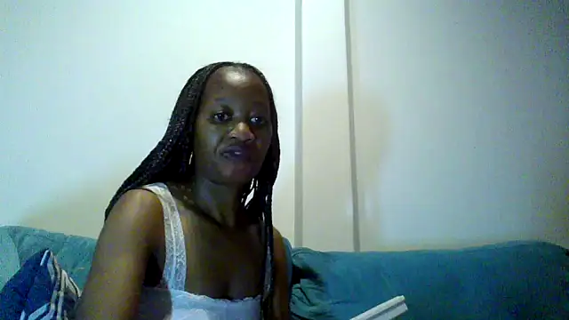 Snapshot of Hardnipples8 chatting on 01/13/26, 11:30 Hardnipples8 online show from 01/13/26, 11:30