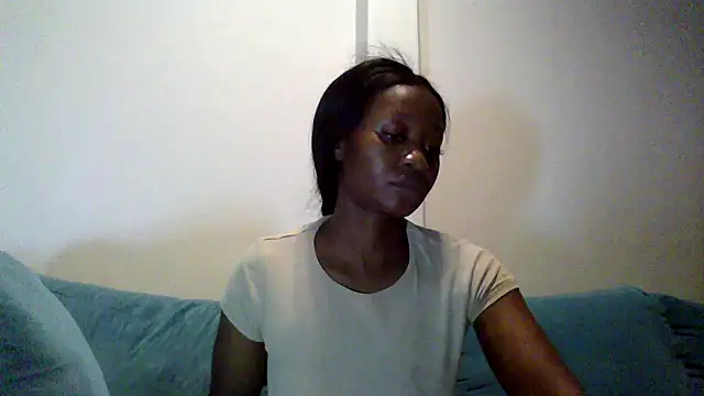 Snapshot of Hardnipples8 chatting on 04/07/26, 11:23 Hardnipples8 online show from 04/07/26, 11:23