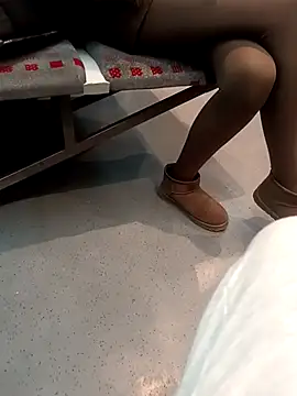 Medelin92 online show from 11/26/25, 04:07