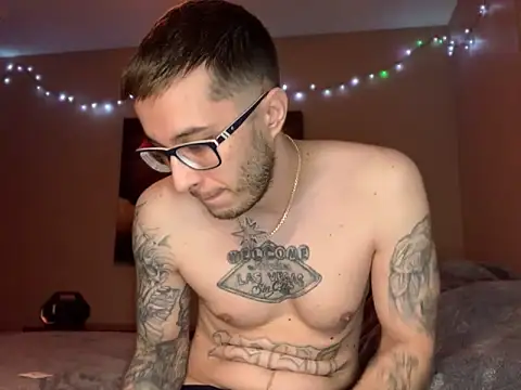 Snapshot of Bwcjoshbanks chatting on 02/13/26, 04:45 Bwcjoshbanks online show from 02/13/26, 04:45