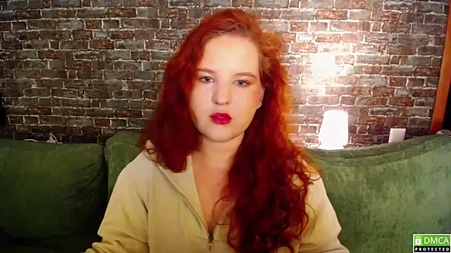 FlowerOfFreedom  online show from 12/17/25, 05:01