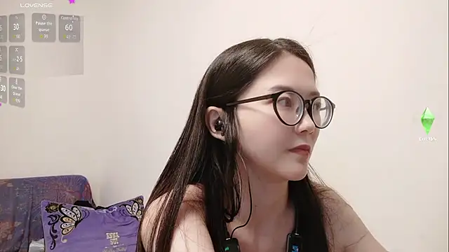 Lu Nana online show from 10/10/25, 02:40