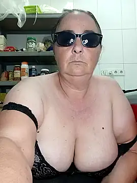 Snapshot of eroticjessitop chatting on 06/16/26, 08:53 eroticjessitop online show from 06/16/26, 08:53