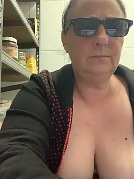 eroticjessitop online show from 03/18/25, 10:48