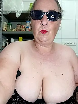 eroticjessitop online show from 05/06/26, 04:44