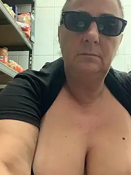 eroticjessitop online show from 11/16/25, 05:17