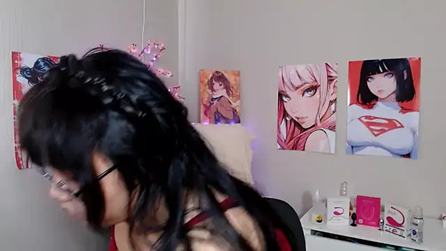 Snapshot of Moertomlly chatting on 09/12/25, 05:40 Moertomlly online show from 09/12/25, 05:40