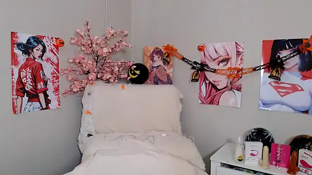 Snapshot of Moertomlly chatting on 10/31/25, 04:31 Moertomlly online show from 10/31/25, 04:31