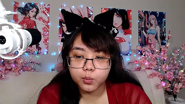 Snapshot of Moertomlly chatting on 07/05/26, 05:14 Moertomlly online show from 07/05/26, 05:14