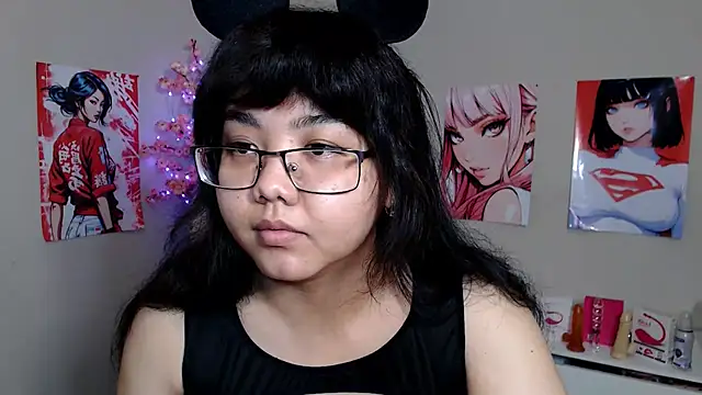 Snapshot of Moertomlly chatting on 11/03/25, 04:17 Moertomlly online show from 11/03/25, 04:17