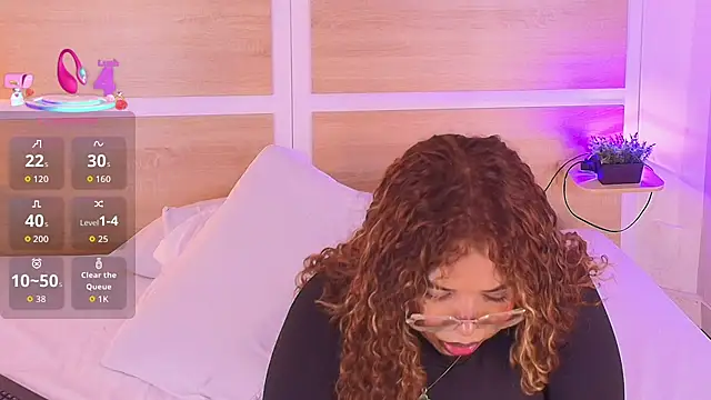  nickypurple  online show from 12/20/25, 06:33