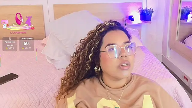  nickypurple  online show from 11/04/25, 06:55