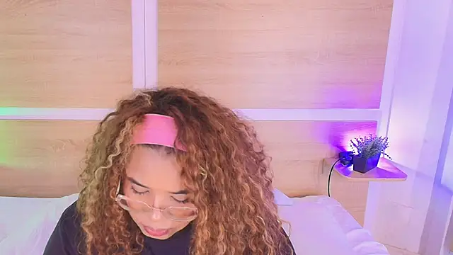  nickypurple  online show from 02/23/26, 07:03