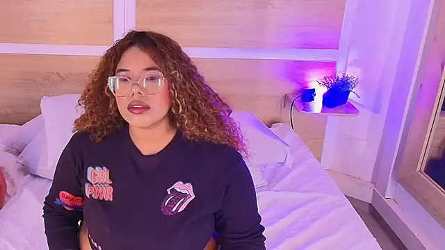  nickypurple  online show from 02/25/26, 07:14