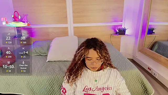  nickypurple  online show from 10/09/25, 07:14