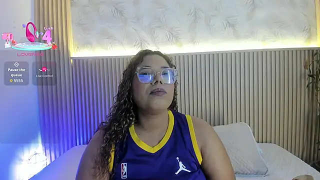  nickypurple  online show from 01/16/26, 01:04