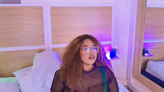  nickypurple  online show from 02/11/26, 07:14