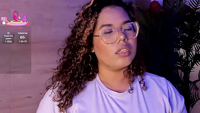  nickypurple  online show from 03/18/25, 12:06