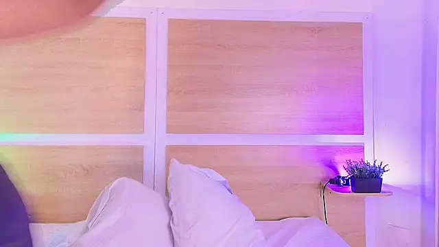  nickypurple  online show from 04/11/26, 06:22