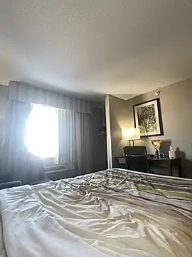 TiffaneyLove online show from 02/01/26, 04:05