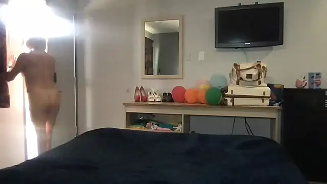 TiffaneyLove online show from 03/29/26, 07:26