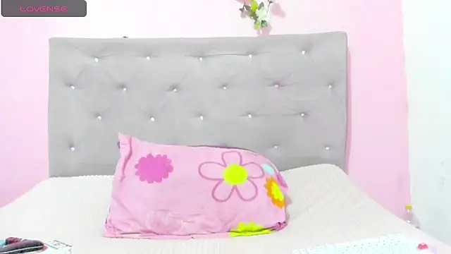 Ania-Ross online show from 03/03/25, 03:27