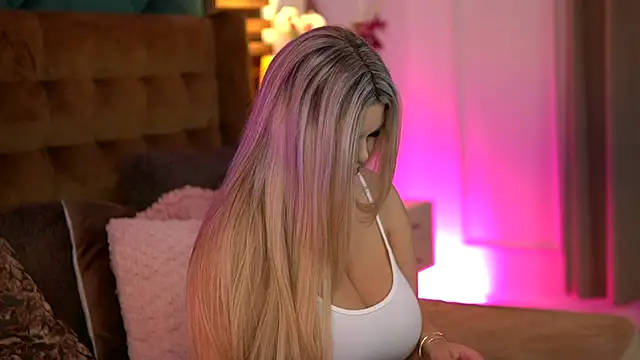 SophieBoobsX online show from 12/20/25, 06:27