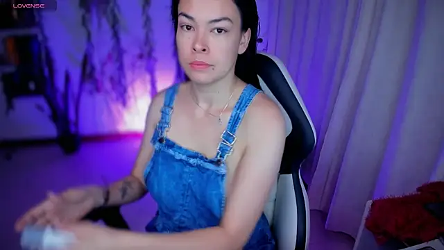 Snapshot of Lunlunera chatting on 07/19/26, 05:49 Lunlunera online show from 07/19/26, 05:49