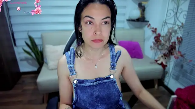 Lunlunera online show from 10/29/25, 03:27