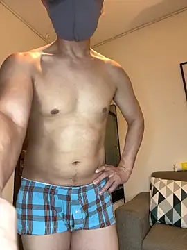 Xianggui online show from 10/12/25, 10:38