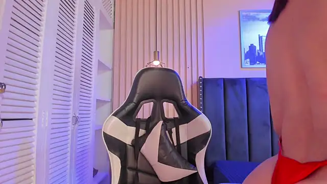 ashlye miller  online show from 03/26/26, 04:22