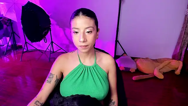 holy 1 online show from 06/07/26, 01:55