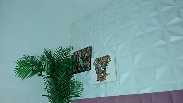 Snapshot of Hellen_Sky chatting on 06/15/26, 04:39 Hellen Sky online show from 06/15/26, 04:39