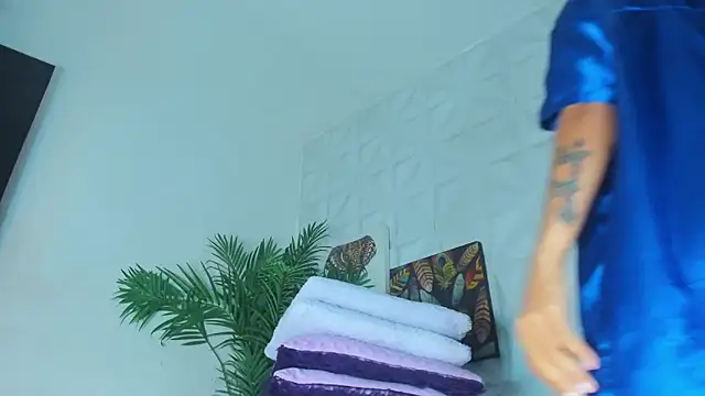 Hellen Sky online show from 12/20/25, 08:44