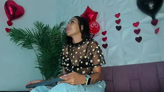 Hellen Sky online show from 02/18/26, 07:21