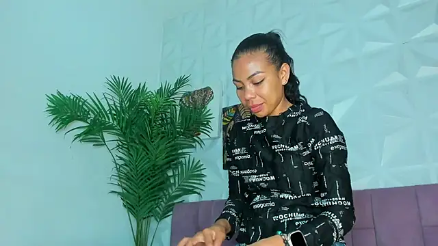 Hellen Sky online show from 11/12/25, 07:07