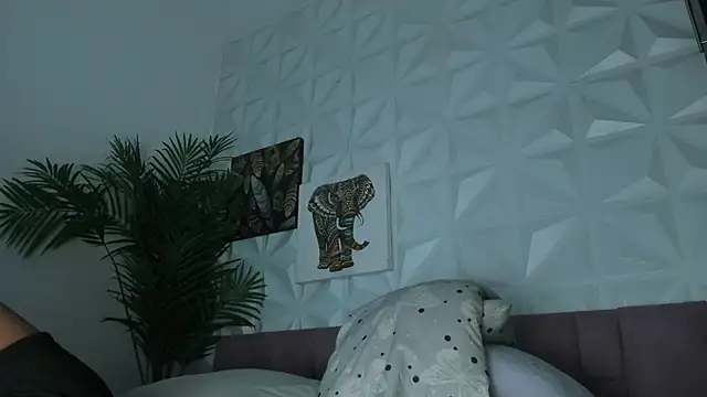 Snapshot of Hellen_Sky chatting on 06/19/26, 07:09 Hellen Sky online show from 06/19/26, 07:09