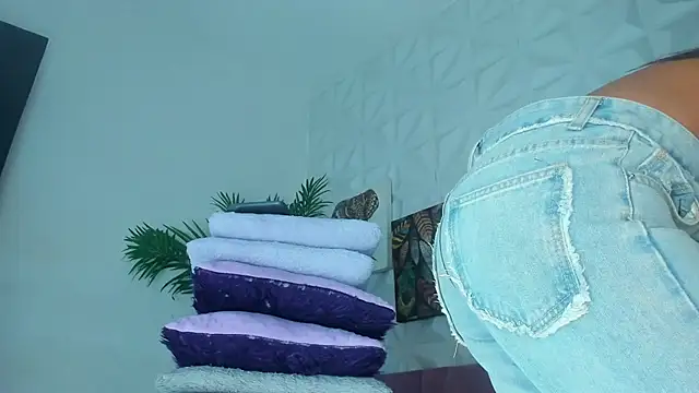 Hellen Sky online show from 01/10/26, 07:09