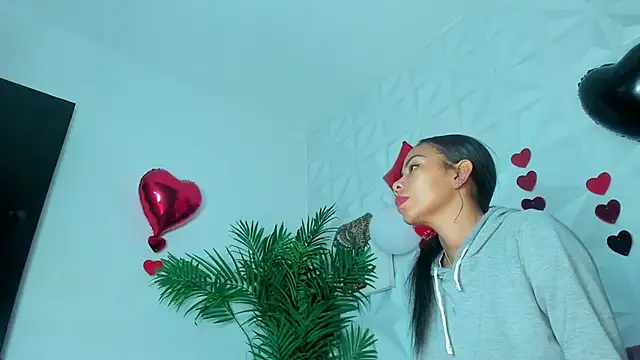 Hellen Sky online show from 02/21/26, 07:05