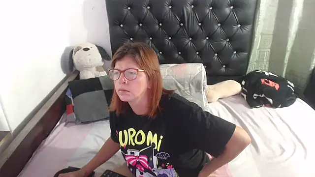 jellyfishhot online show from 09/14/25, 03:40