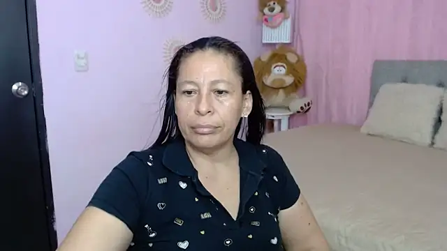 Snapshot of mature_martina chatting on 10/06/25, 10:10 mature martina online show from 10/06/25, 10:10