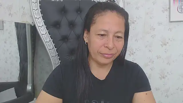 mature martina online show from 11/29/25, 11:43