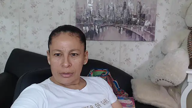 mature martina online show from 06/10/26, 09:16