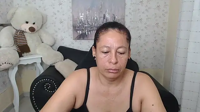 mature martina online show from 04/18/26, 09:55