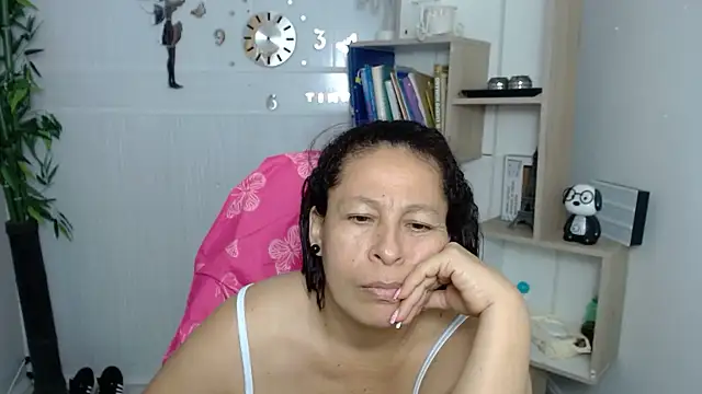 mature martina online show from 07/09/26, 08:59