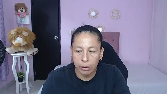 mature martina online show from 03/12/26, 07:40