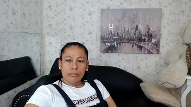 mature martina online show from 06/12/26, 09:34