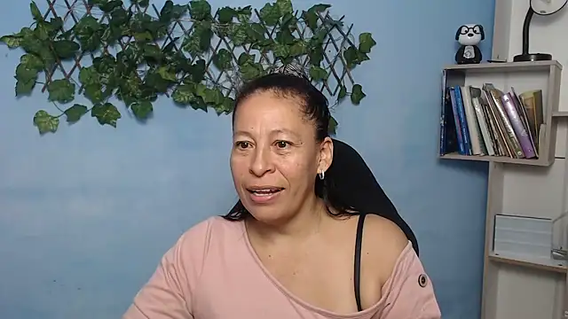 mature martina online show from 11/17/25, 05:39