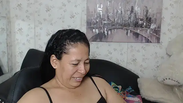 mature martina online show from 06/11/26, 12:32